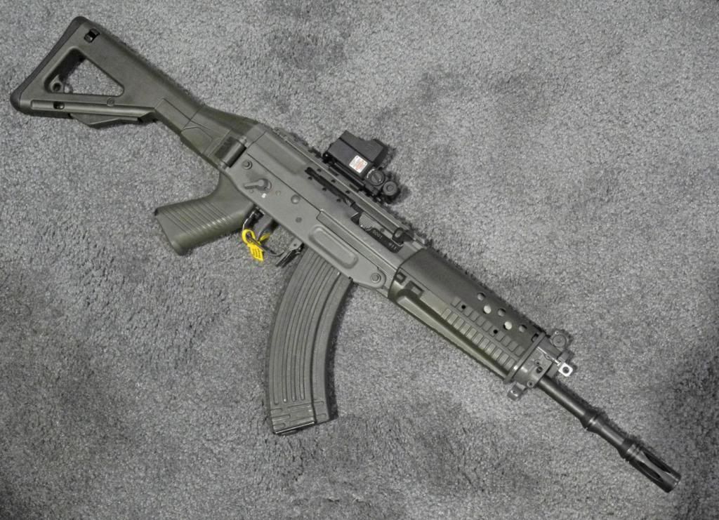 THE ULTIMATE AK....SIG 553 R.