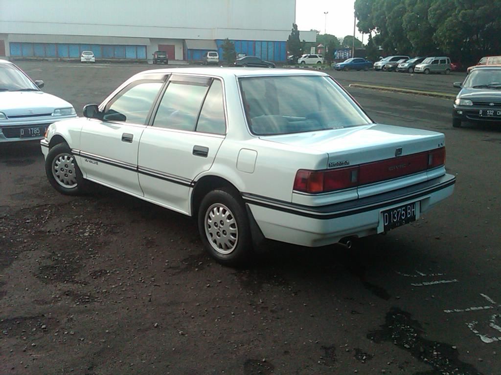 Honda Grand Civic LX (SH4) '89 M/T ORIGINALEEE boss..