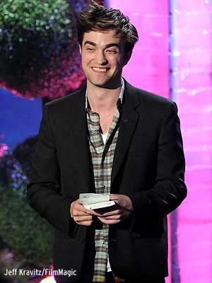 robert pattinson and kristen stewart 2011 mtv. 2011 MTV Movie Awards: