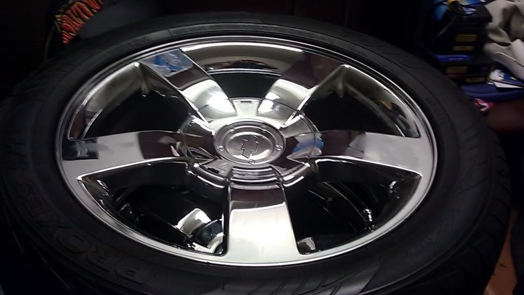 Chevy Silverado Ss Oem Chrome Rims 20 For Sale Wanted