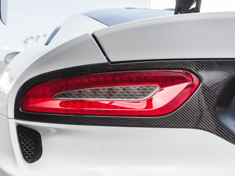  photo Carbon Fiber Rear Bumper Tail Light Surround Trim SRT Viper 2013_zpstk0qrtf6.jpg