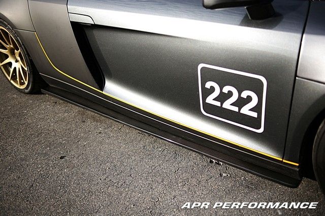  photo apr-audi-r8-carbon-fiber-side-rocker-extensions-2006-2012-11_zpsyc03ynky.jpg