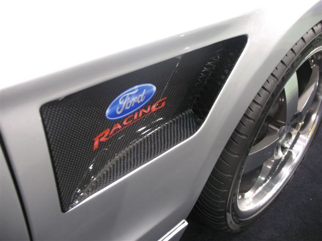  photo rksport-ford-mustang-vented-fenders-w-carbon-fiber-inlay-2010-2014-15_zpsjycppezh.jpg
